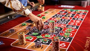 Tampilan permainan Gaple Online dengan kartu domino Antarmuka Gaple Online di qqslot777